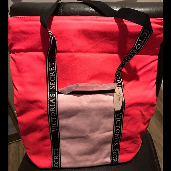 Victoria's Secret Handbags - Victoria’s Secret thermal tote bag